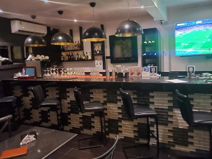 Cafe-Bar Noir