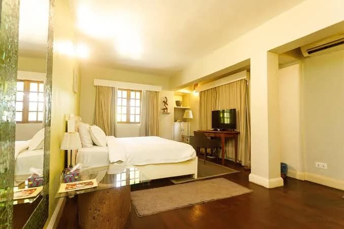 OLMA Colonial Suites - Image 2