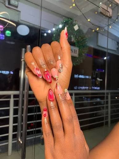 Finy Nails Studio - Image 2