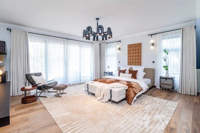 Oxford Gate Real Estate - Image 3