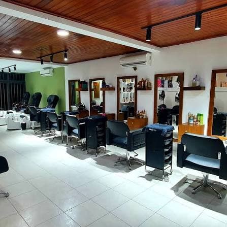JANE'M SALON & SPA - Image 2
