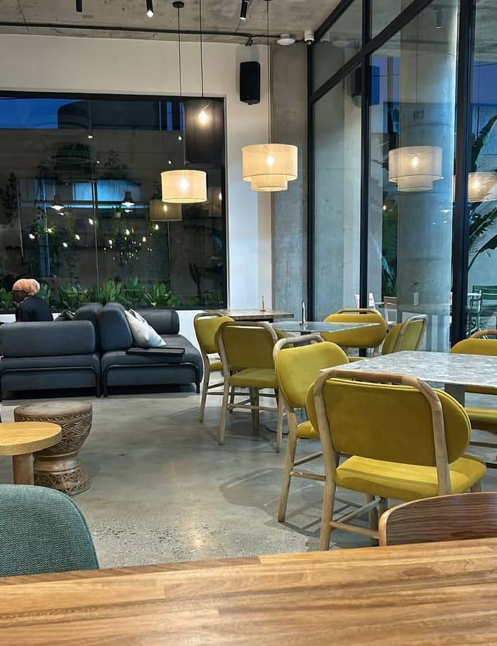 Clan 7 Cafe - Image 2