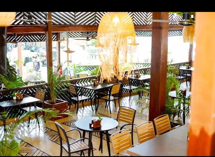 The living Room Restaurant  - Image 2