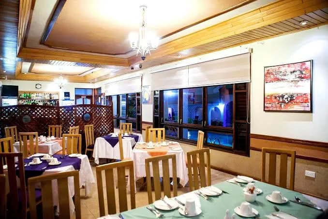 Mahogany Lodge - Image 2