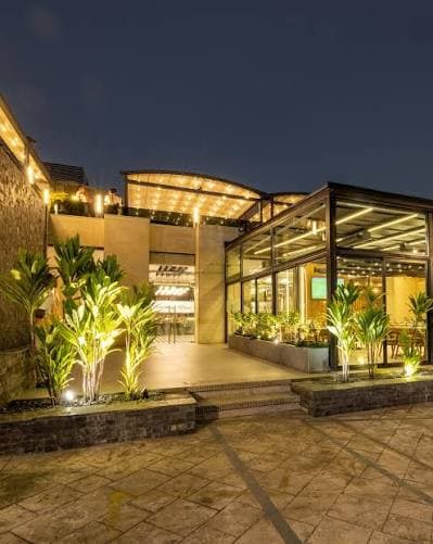 Moka's Resto Cafe - Image 3