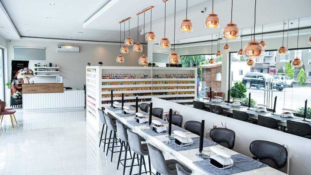 Amari Nail and Wax Bar