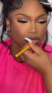 POP-UP GLAM