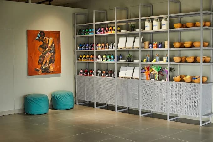 Glaze Art Studio - Image 2