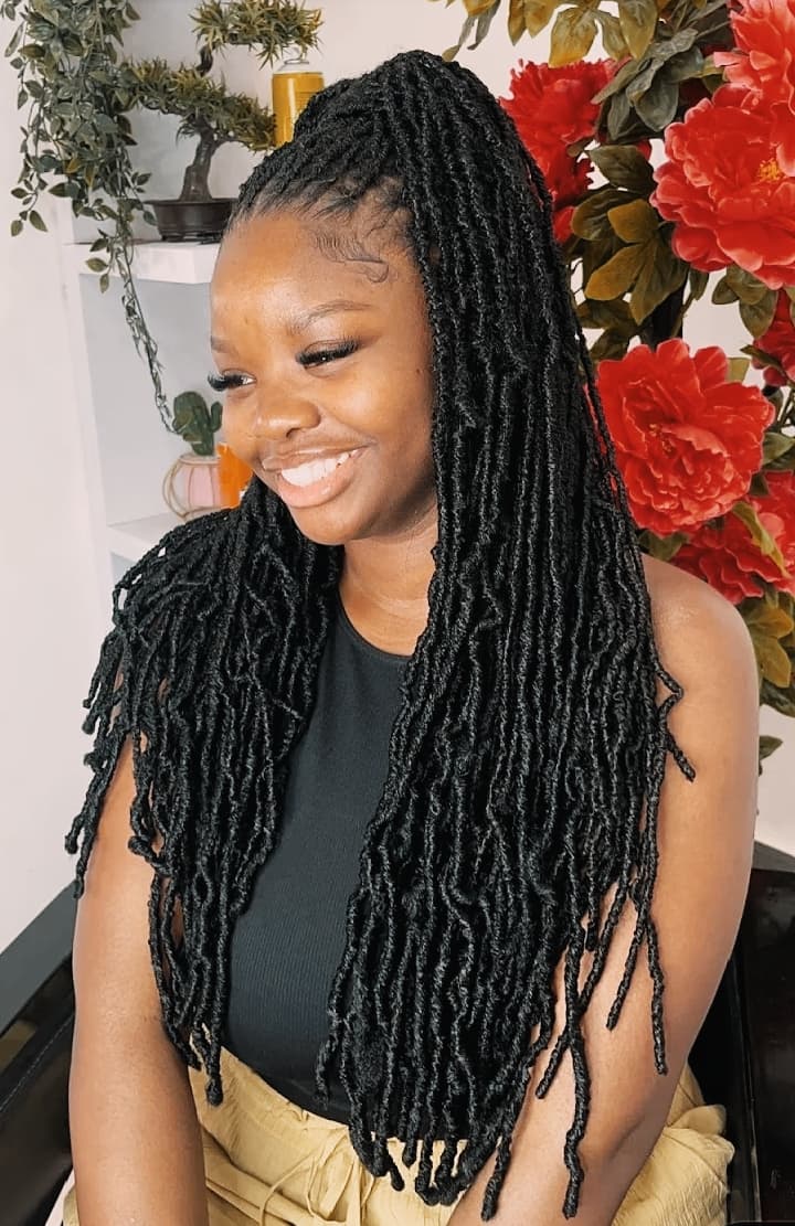 Pretty Parlour  - Image 2