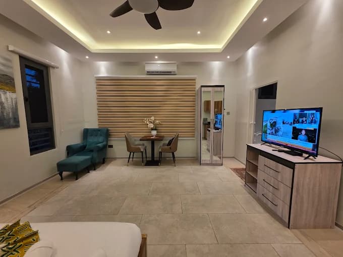 Manor Gardens - Image 3