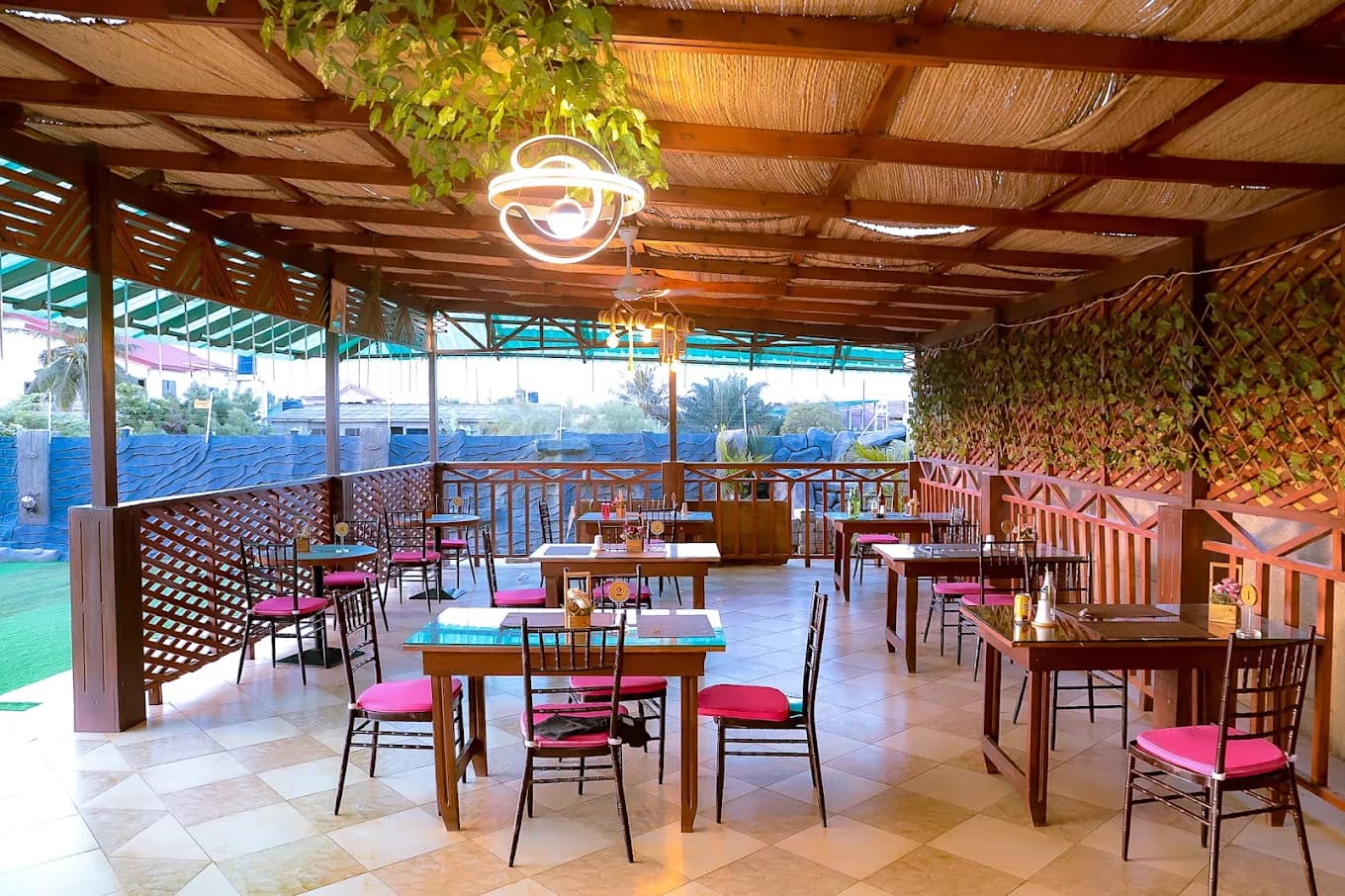 Thea Villa Hotel - Image 4