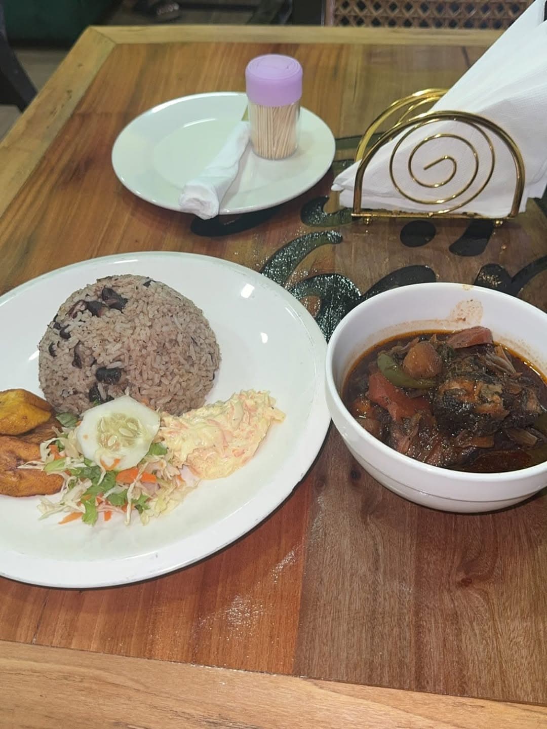 Ting Nice Jamaican Restaurant - Image 2