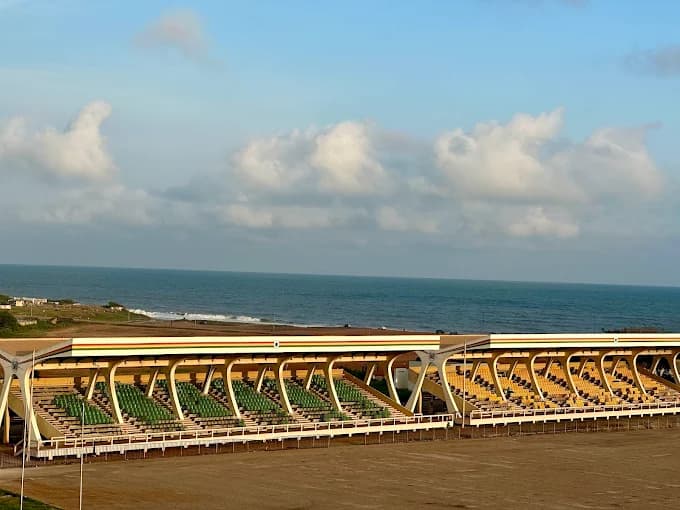 Black Star Square - Image 4