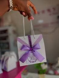 IVORY SOUVENIR HUB - Image 3