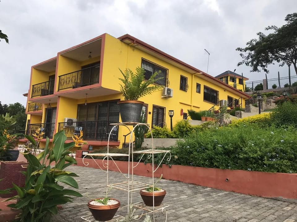 Cactus Creek Hotel