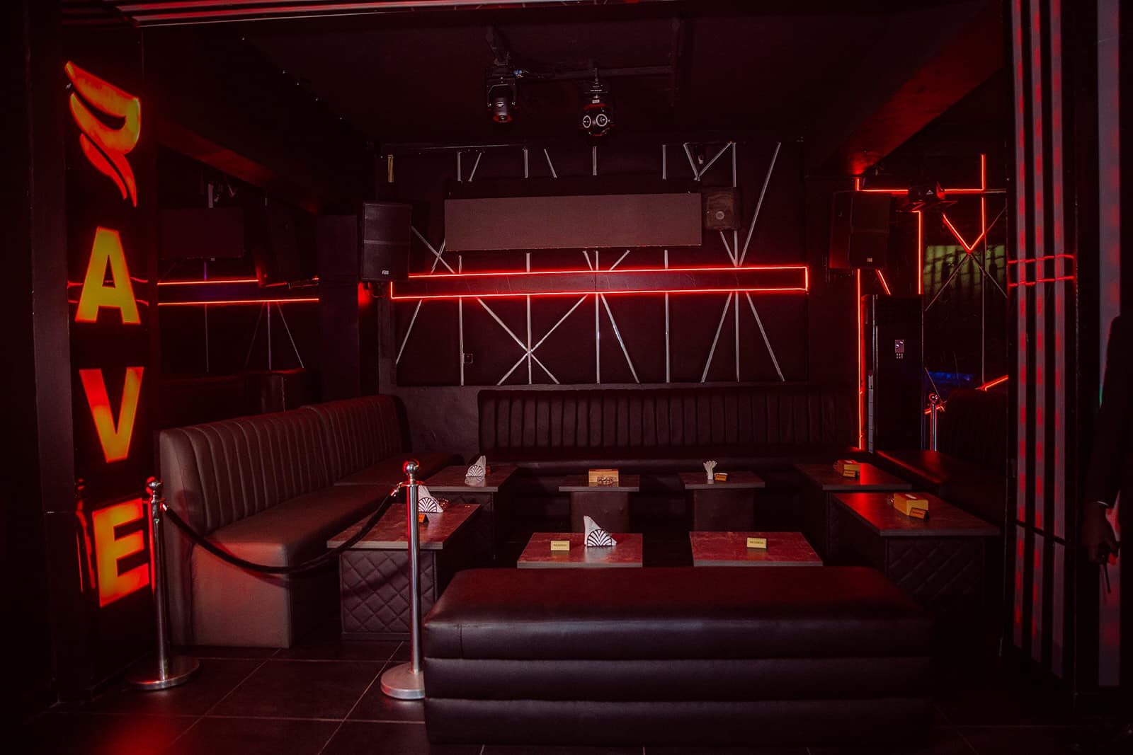 Club Rave - Image 5