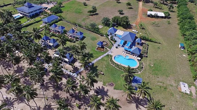 Blue Diamond Beach Resort - Image 2