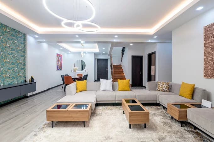 Oxford Gate Real Estate - Image 5