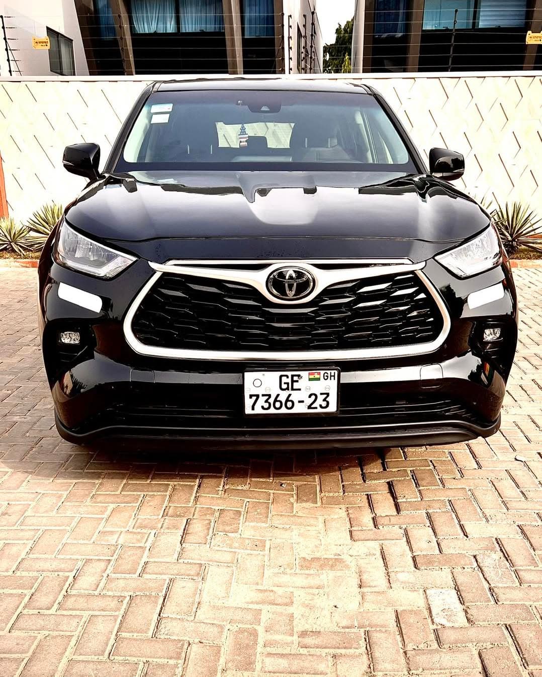 Cedar Car Rental Services - Image 2