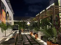 White Restaurant & Garden
