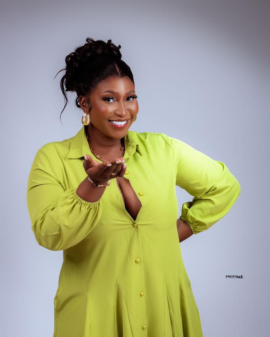 Zubandy Makeup & Hair Artistry - Image 3