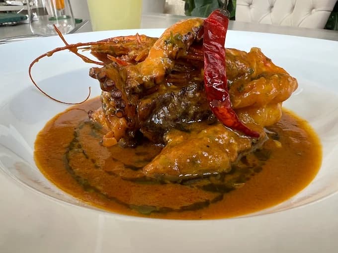 NsuomNam Seafood & Fish Restaurant - Image 3