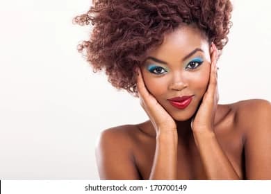 Riziki Aura Make-up - Image 2