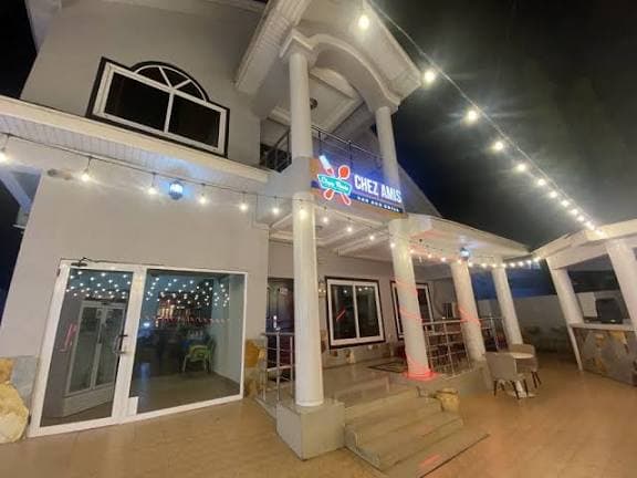 Chez Amis Café - Image 2