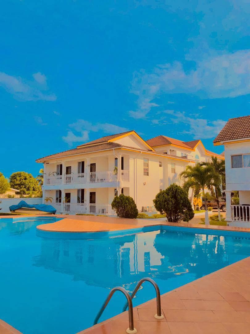 Peace Holiday Resort