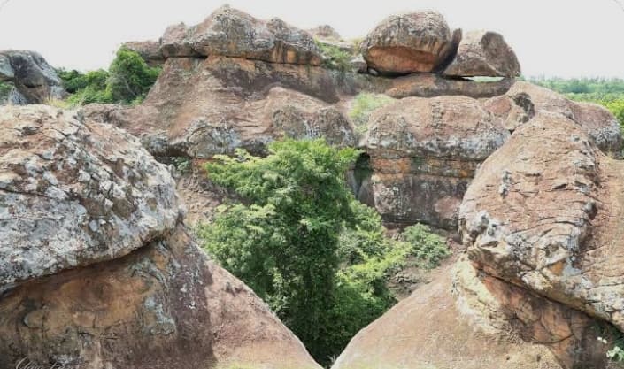 Buoyem Caves