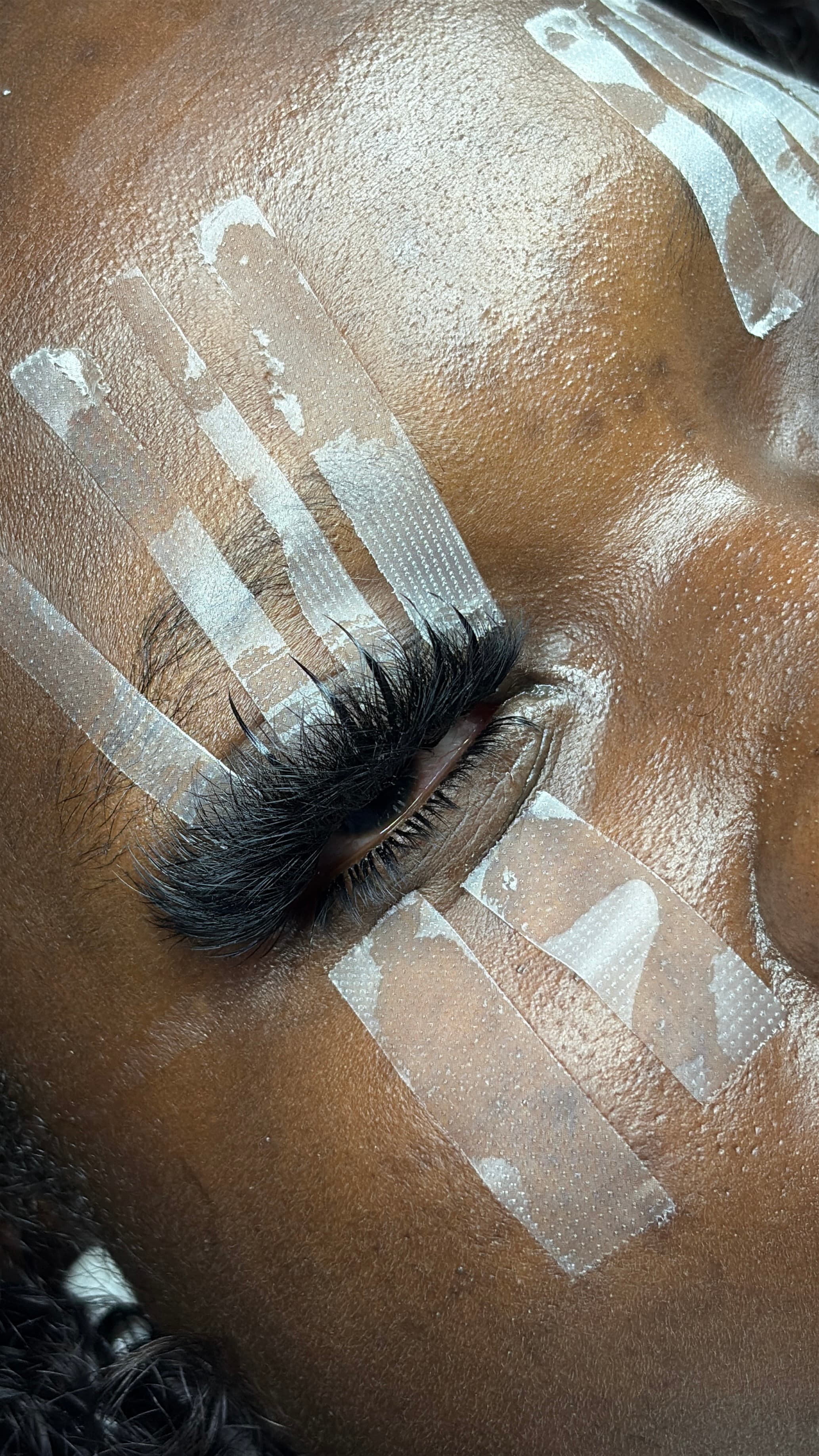 Wispy x bottom lashes