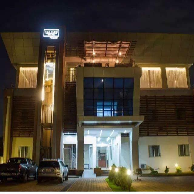 The View Bar & Grill